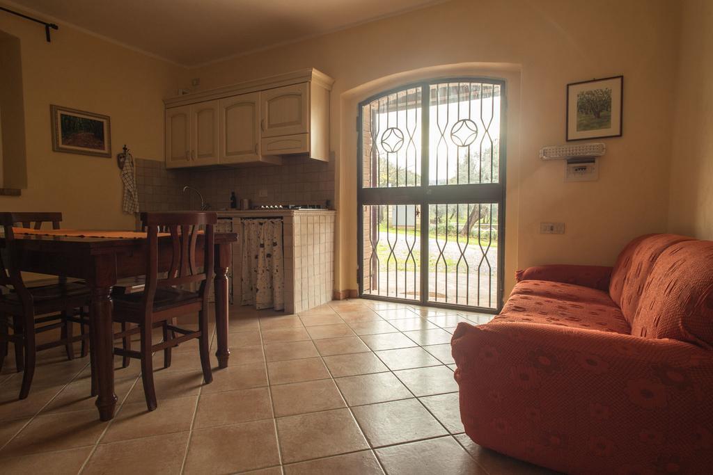 גאבוראנו Agriturismo Podere Valdo חדר תמונה